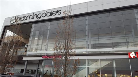 bloomingdale's outlet garden city.